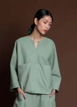 KAAREMArctic Long Sleeve Slit Pocket Top - Light Sage Green