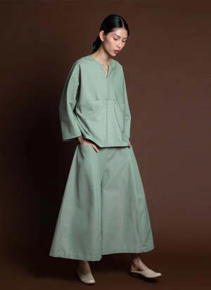 KAAREMArctic Long Sleeve Slit Pocket Top - Light Sage Green 7 KAAREMArctic Long Sleeve Slit Pocket Top - Light Sage Green - Image 7