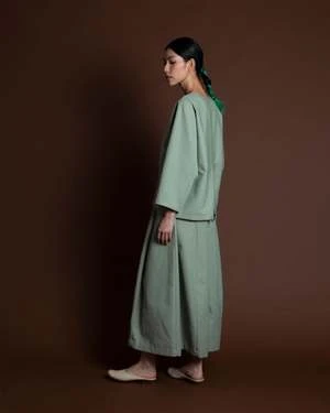 KAAREMArctic Long Sleeve Slit Pocket Top - Light Sage Green 8 KAAREMArctic Long Sleeve Slit Pocket Top - Light Sage Green - Image 8