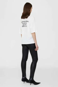 Anine BingAvi Tee - Paris/Ivory -ANINE BING || ULLA JOHNSON || AGOLDE Shop Avi Tee Paris in Ivory 20231018211035