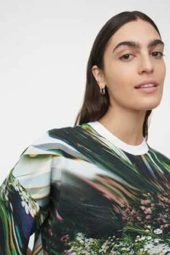 KowtowBotanic Trip Tee - Botanic Trip 8 KowtowBotanic Trip Tee - Botanic Trip -ANINE BING || ULLA JOHNSON || AGOLDE Shop Botanic Trip Tee 20231004212602