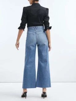 Veronica BeardHania Top - Black -ANINE BING || ULLA JOHNSON || AGOLDE Shop Hania Top in Black 20230929213510 2