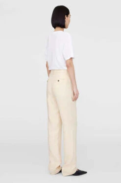 Anine BingJay Trouser - Light Yellow Linen 7 Anine BingJay Trouser - Light Yellow Linen -ANINE BING || ULLA JOHNSON || AGOLDE Shop Jay Trouser in Light Yellow Linen 20230428023405