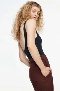 LACAUSA ClothingIndio Bodysuit - Tar 16 LACAUSA ClothingIndio Bodysuit - Tar -ANINE BING || ULLA JOHNSON || AGOLDE Shop Lacausa Indio Bodysuit Tar 20220103204220 1