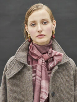 Maison De InesWool Stitch Coat II - Gray/Purple 8 Maison De InesWool Stitch Coat II - Gray/Purple -ANINE BING || ULLA JOHNSON || AGOLDE Shop Maison De Ines Wool Stitch Coat II Red Brick 20231028001535