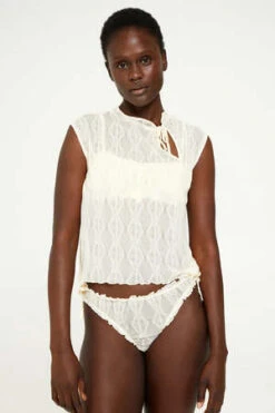 Find Me NowMariposa Key Hole Tee - Cloud