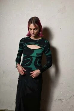 Untitled In MotionMyranTop