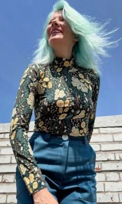 Birds Of North AmericaBrownstone Nunchie Top - Bellflower 11 Birds Of North AmericaBrownstone Nunchie Top - Bellflower -ANINE BING || ULLA JOHNSON || AGOLDE Shop Nunchie Top Bellflower 20230829224318 1