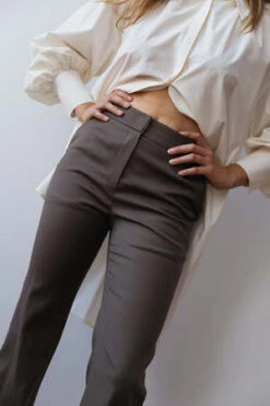 AMOMENTOStraight Fit Wool Pants - Khaki