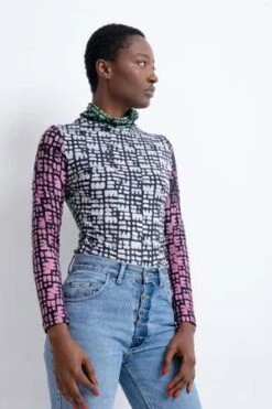 Osei-DuroStricta Turtleneck - Carnival 14 Osei-DuroStricta Turtleneck - Carnival -ANINE BING || ULLA JOHNSON || AGOLDE Shop Stricta Turtleneck in Carnival 20231030153017