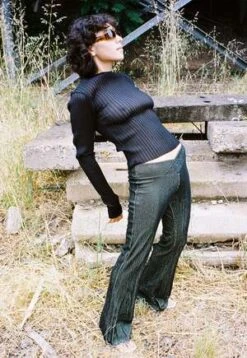 Permanent VacationFluidity Top - Black 16 Permanent VacationFluidity Top - Black -ANINE BING || ULLA JOHNSON || AGOLDE Shop permanent vacation Fluidity Top Black 20230512213659